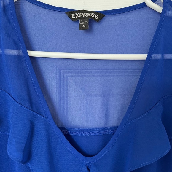 Express Ruffle Top - Picture 2 of 3